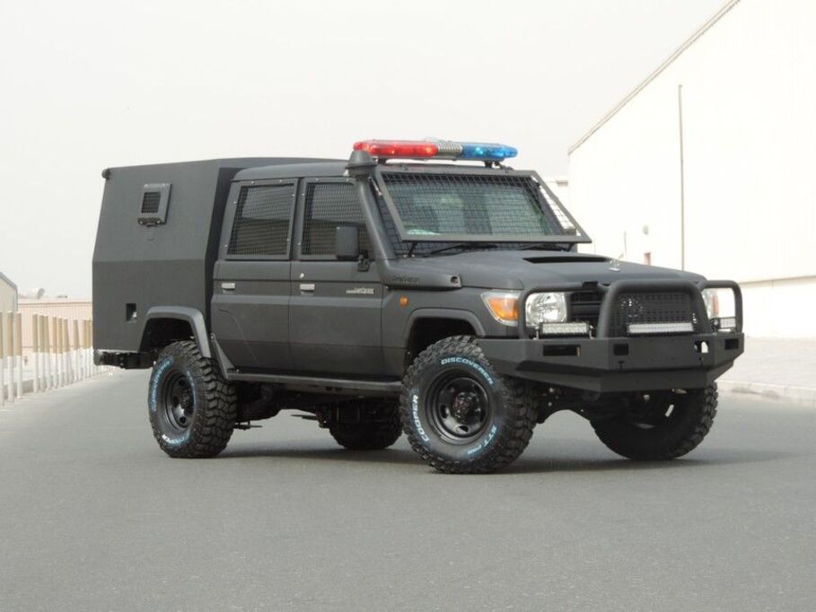 Toyota Land Cruiser 79 CIT Vault in the Armored Cash in Transits category - front view, interior view, tactical configuration