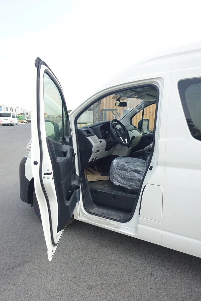 Toyota HiAce 3.5L front view with white exterior and wide windshield
