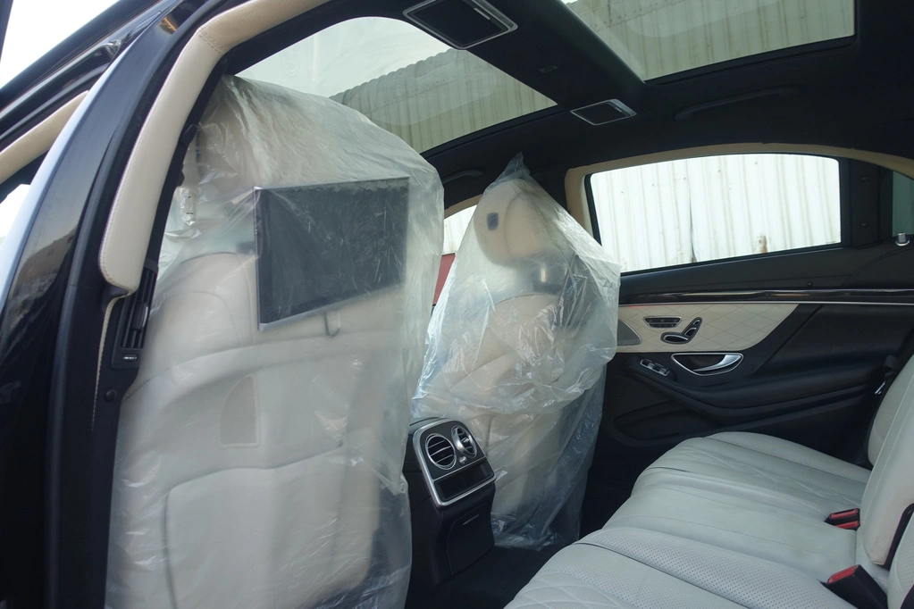 Mercedes-Benz S550 center console and dashboard detail