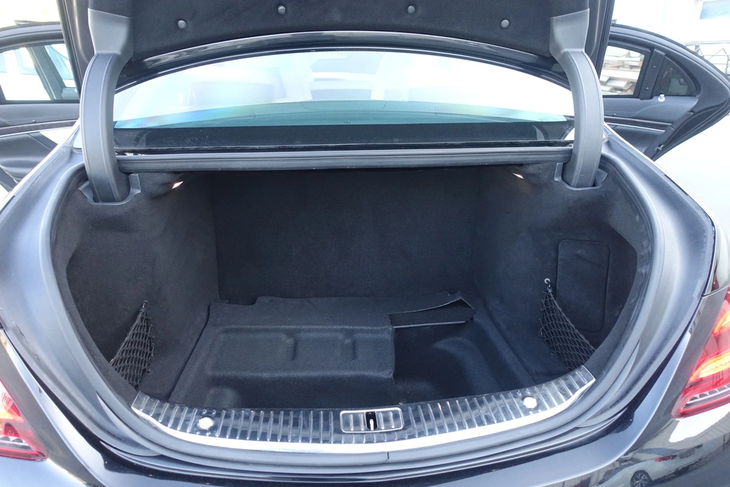 Mercedes-Benz S550 side body detail on armored sedan conversion
