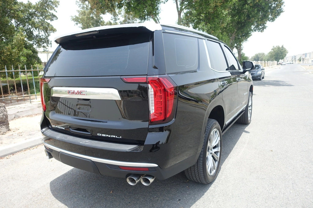 GMC YUKON DENALI 6.2L - BLACK - back view right angle