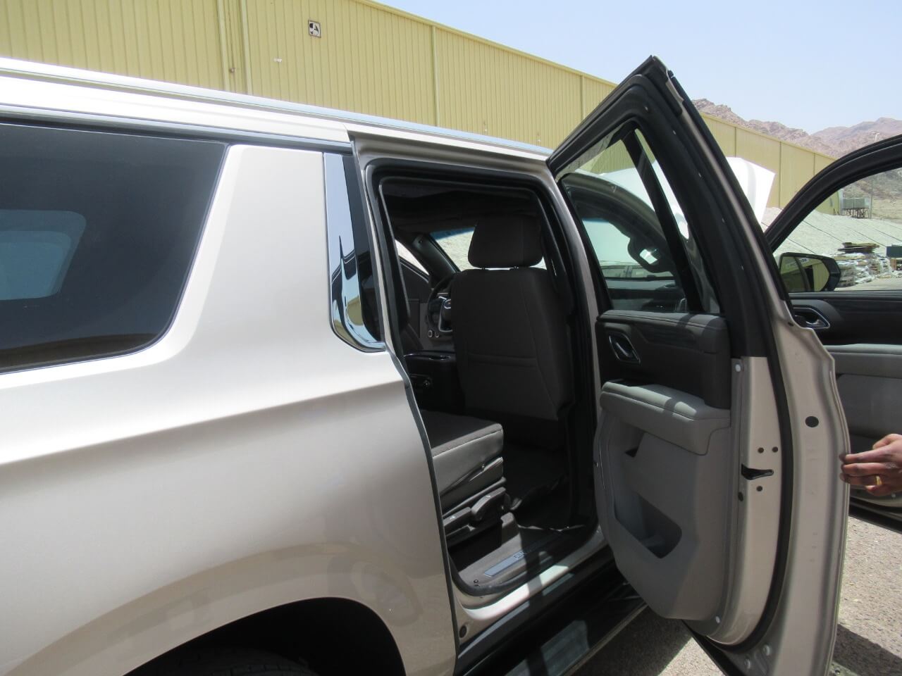 GMC Yukon right side doors view with protected access points