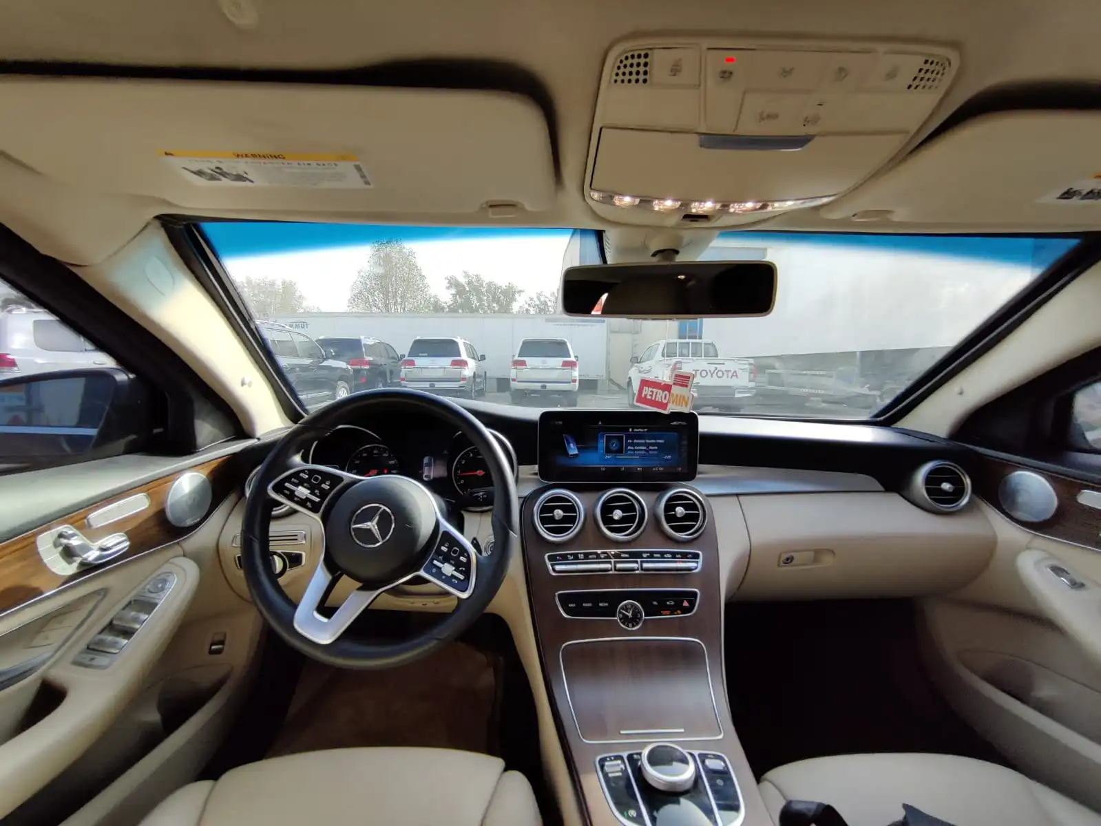 Mercedes-Benz C300 2.0L - Black blindé - intérieur 7