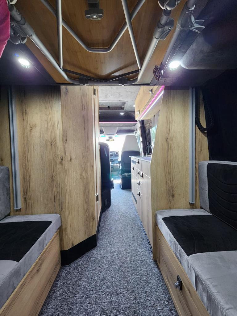 Mercedes-Benz Travel Camper B6 Armored OffRoad All Terrain Interior Long Space