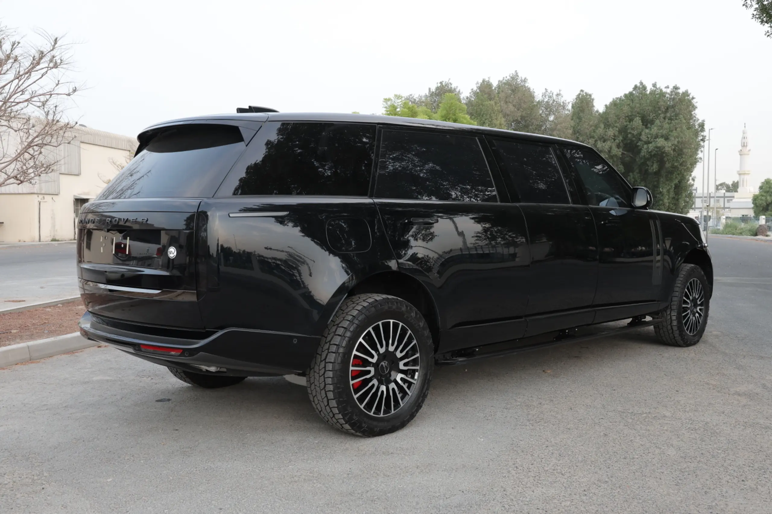 Range Rover BR6 P530 Extended Back Right View