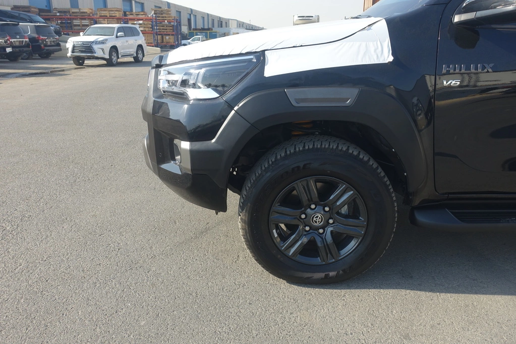 TOYOTA HILUX 4.0L ADVENTURE-BLACK - front left tire