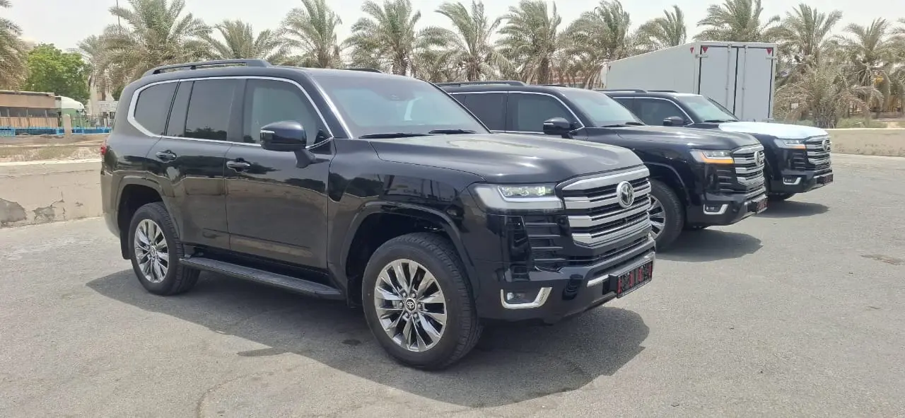Toyota Land Cruiser VIP Autobiography in the Armored Luxury category - side profile, fleet view