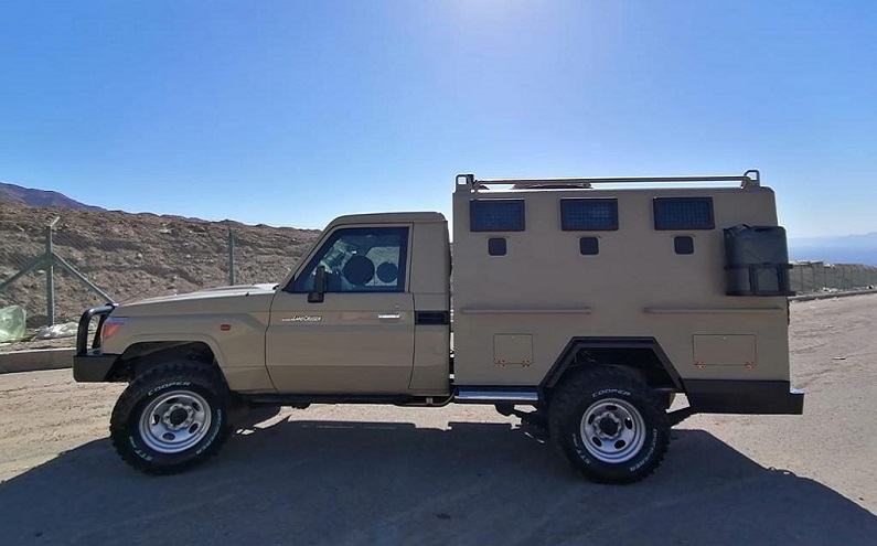 Toyota Troop Carrier LC79 - 8 Crew BR6 in the Armored Personnel Carriers category - armored vehicle view