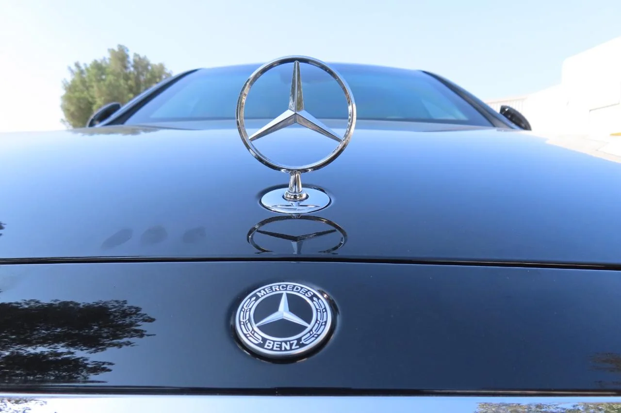 Mercedes-Benz S500 armored luxury sedan hood emblem detail